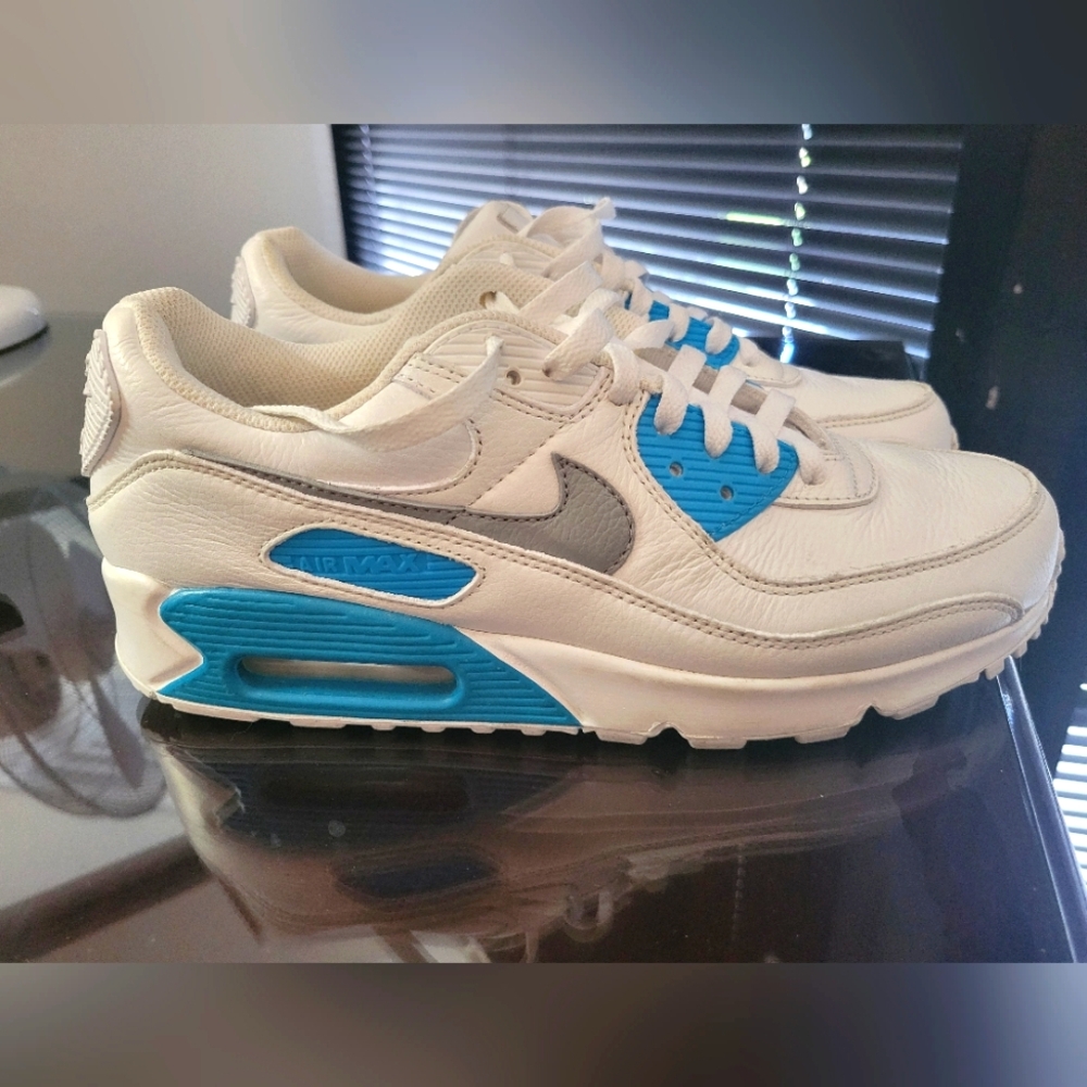 Air Max 90 Leather GS White Chlorine BlueAir Max 90 Leather GS White Chlorine B
